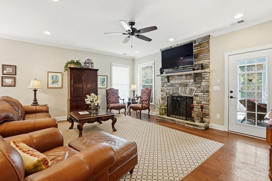 next background image