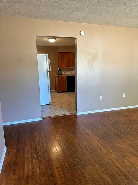 3 bed, 1404 sqft, $1,150 — Photo 4