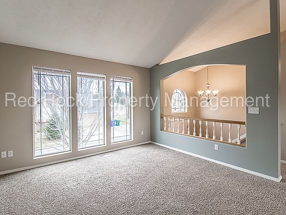 5th image of 1125 S Glenn Ln
