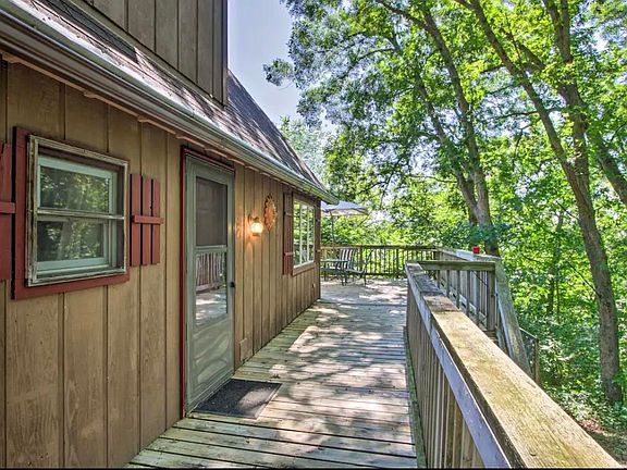 3rd image of 33521 Serenity Ln