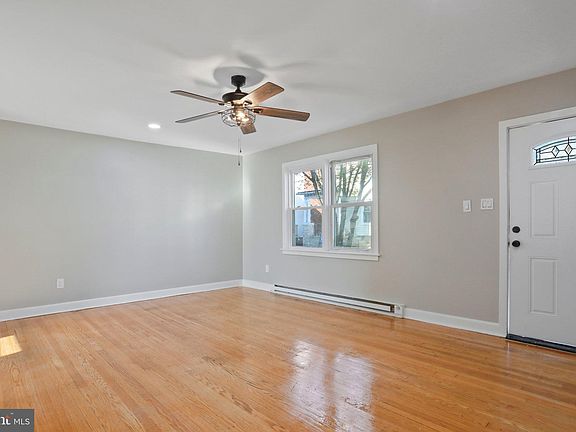2nd image of 220 N Locust St