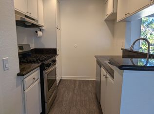 324 E 20th St APT 20, Costa Mesa, CA 92627