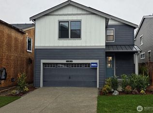 Parkside At May Creek, Newcastle, WA 98056