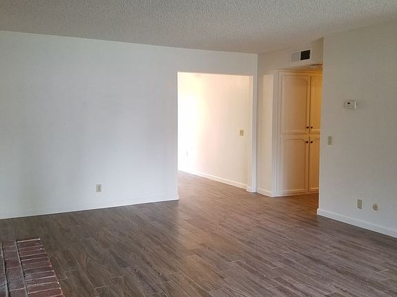 2nd image of 6091 N Poplar Ave APT E