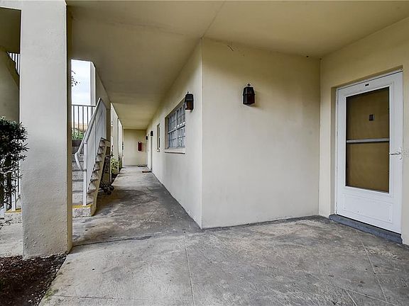 5th image of 3850 13th Ave N APT 112
