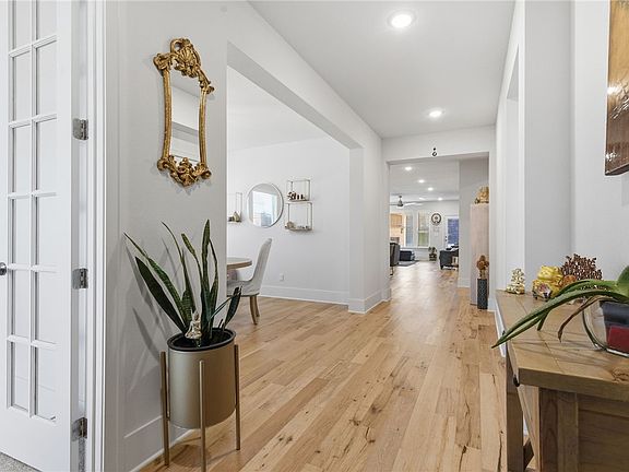 4th image of 1421 George Robbins