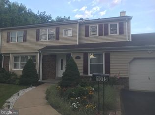 1015 Valley Rd, Warminster, PA 18974