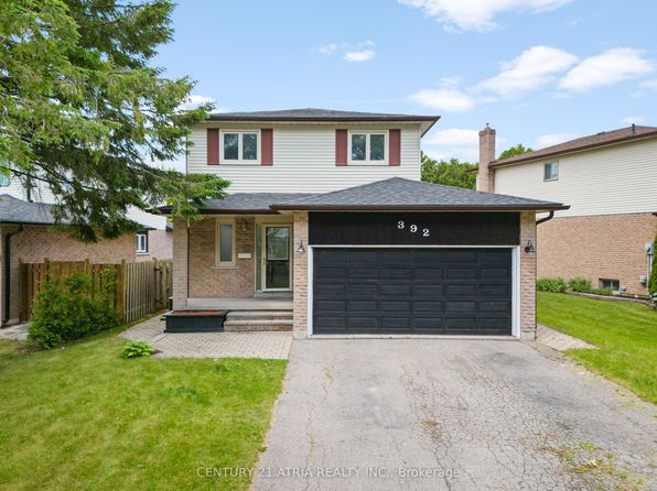 392 Gothic Dr, Oshawa, ON L1G 7S4