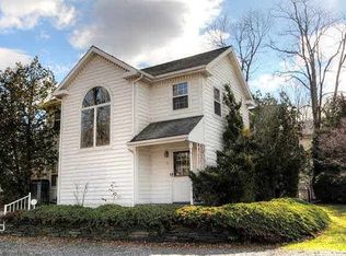 2 Asher Rd, Rhinebeck, NY 12572