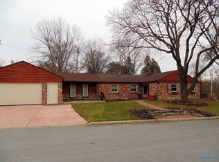 527 W Harrison St, Maumee, OH 43537