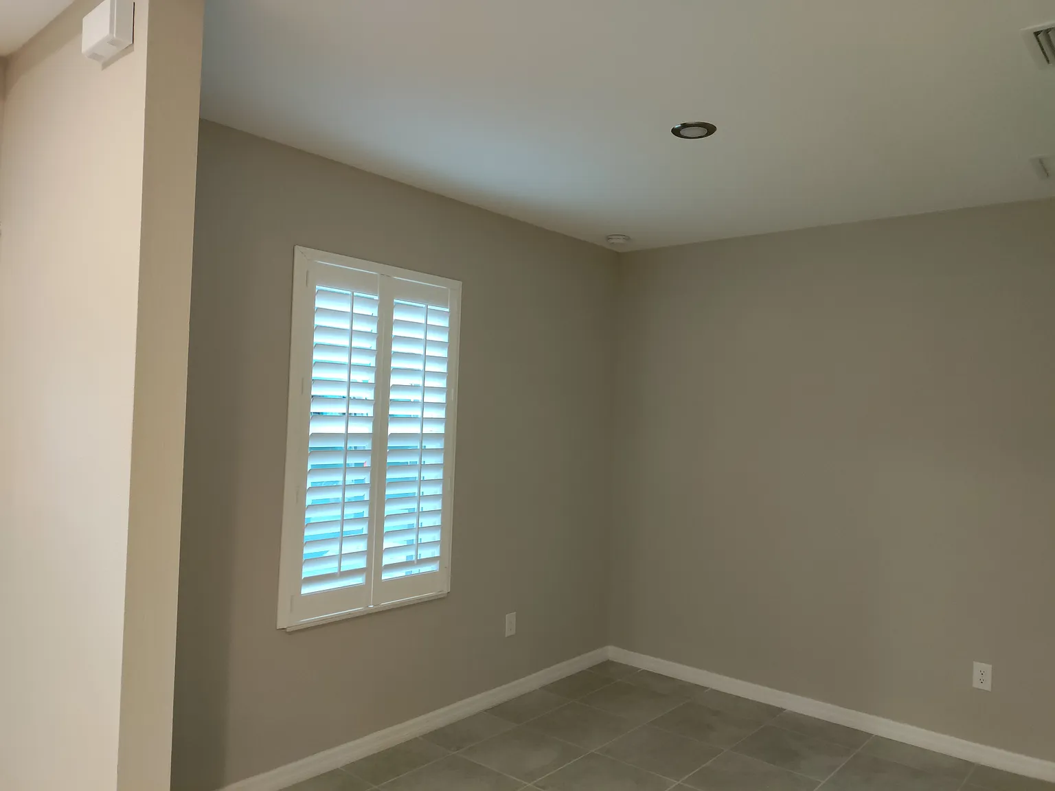 3 bed, 1145 sqft, $1,800 — Photo 3