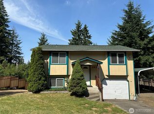 1010 NE Larson Blvd, Belfair, WA
