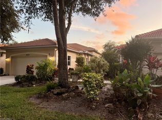 8153 Sanctuary Dr Unit 2, Naples, FL 34104