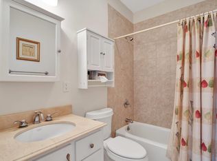 50 Sherwood Rd, Hampton Bays, NY 11946