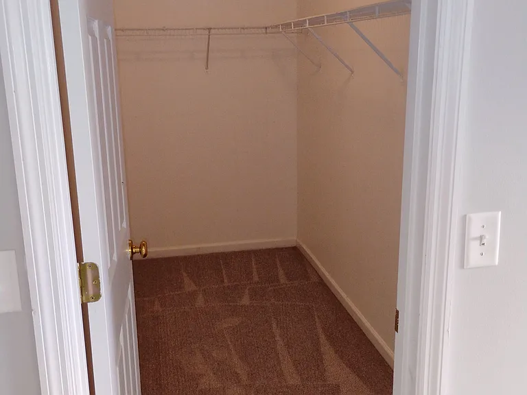 523 Country Circle Dr — Photo 8