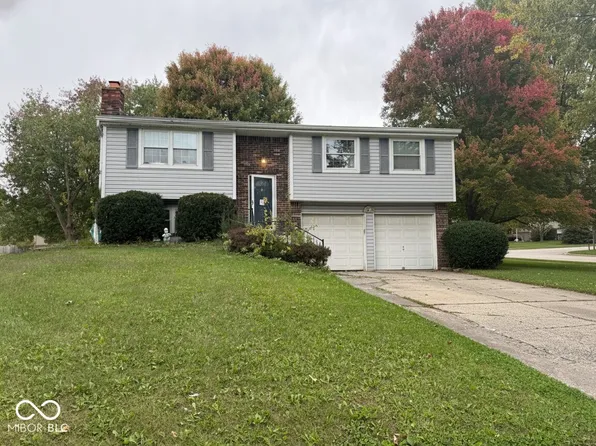 602 Shady Creek Dr, Greenwood, IN 46142