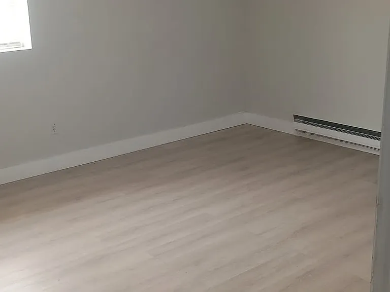 20 Hy Sil Ave #9 — Photo 13
