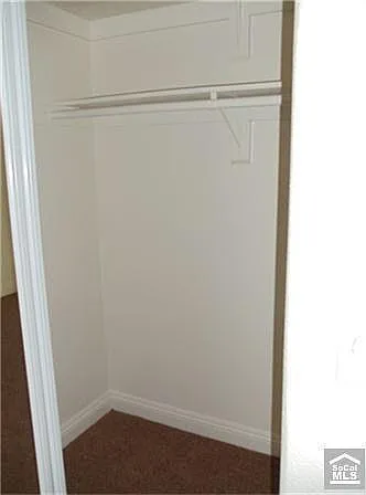 454 E 47th St — Photo 4