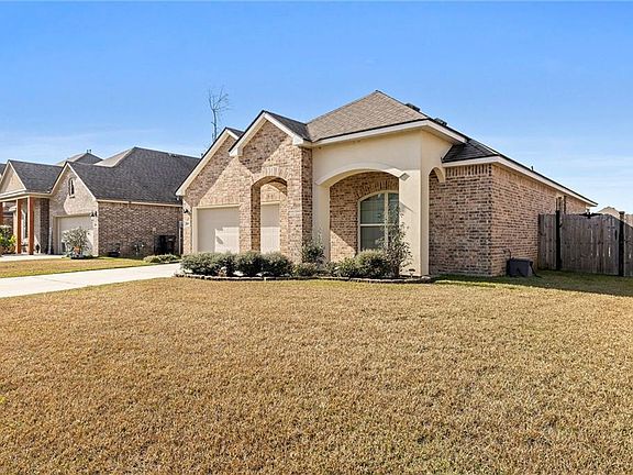 3rd image of 75665 Sylvia Dr