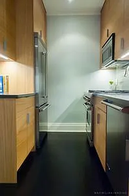 Rented by Bank Neary | media 22