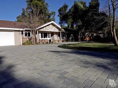 3rd image of 2161 El Monte Dr