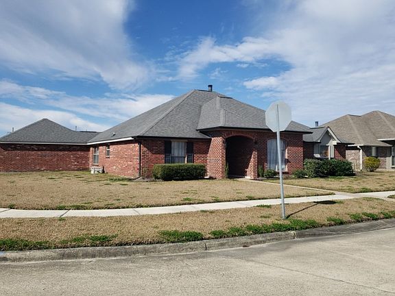 3rd image of 201 White Oak Dr