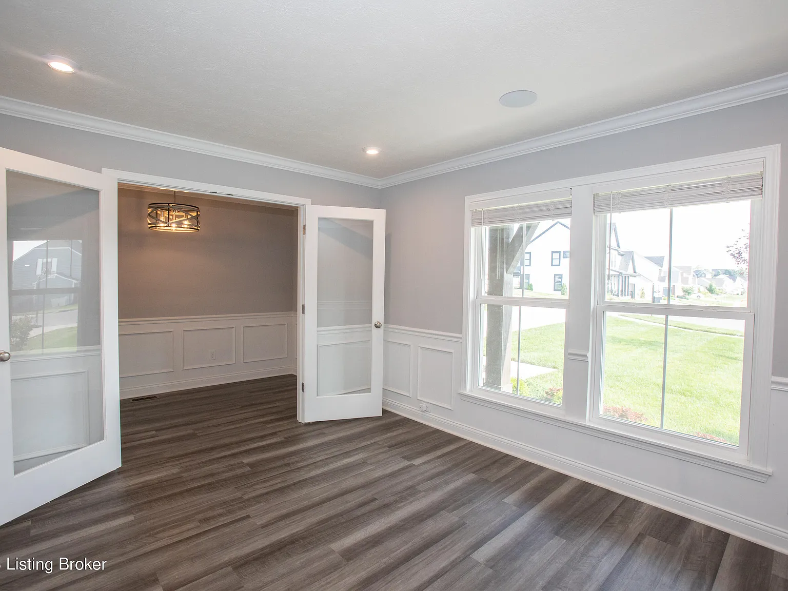 4 bed, 2.5 bath, 2932 sqft, $2,950 — Photo 3