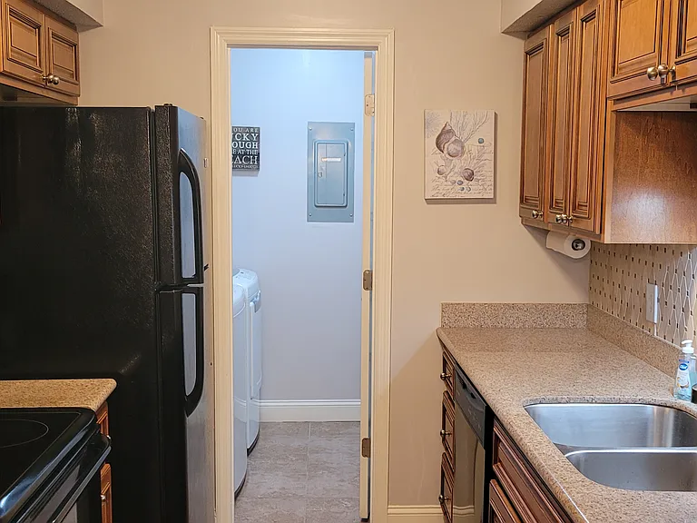 2503 Demere Rd #4 — Photo 4