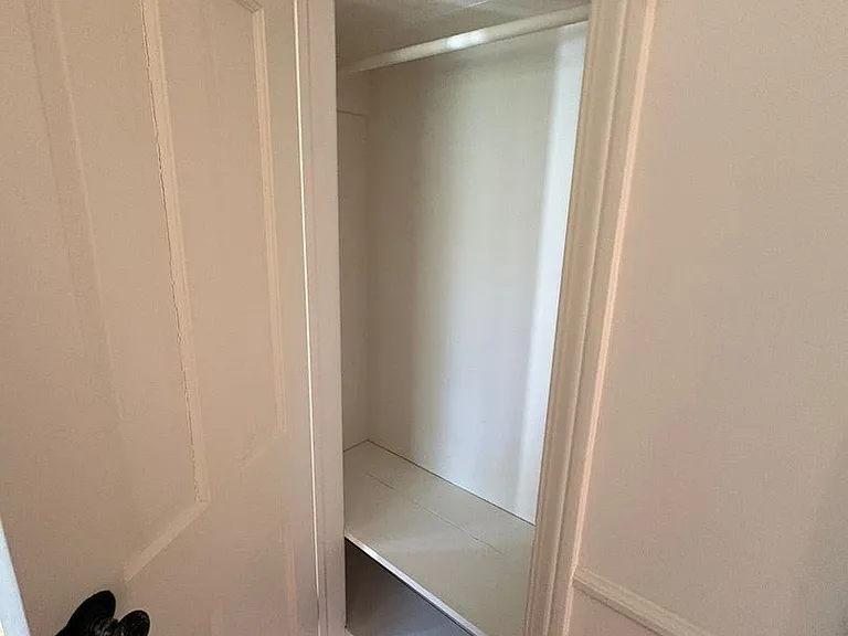 24975 Franklin Park Dr — Photo 15