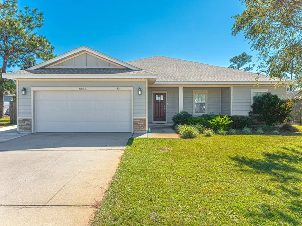 8833 Cagle Dr, Navarre, FL 32566