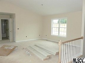 4th image of 106 Green Fields Ln