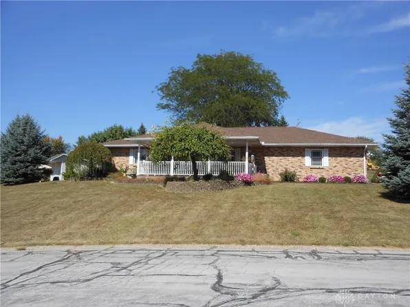 1260 Parkway Dr, Greenville, OH 45331