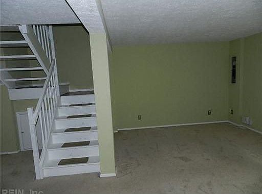 3rd image of 1333 Peabody Dr