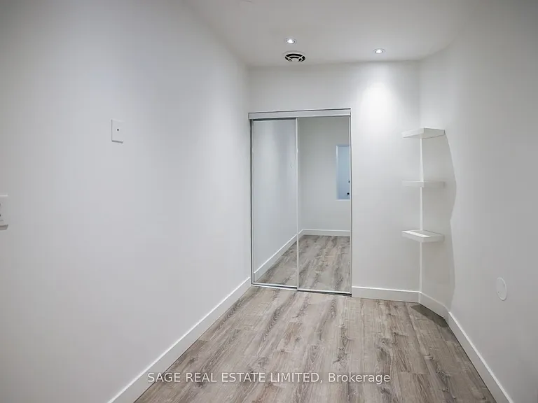 8 Brookmount Rd #2 — Photo 11