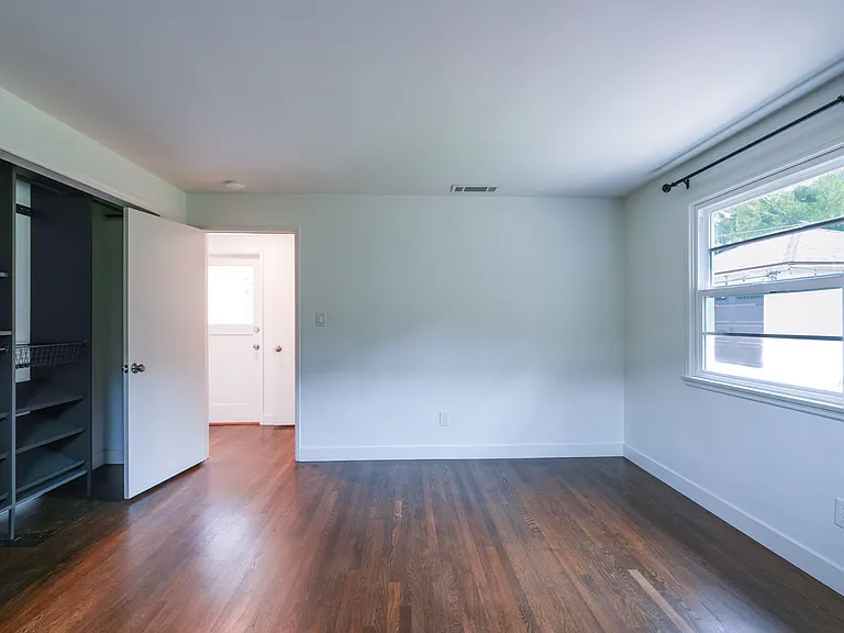 1215 Meadowbrook Rd — Photo 26