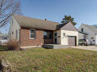 1106 11th Ave NE, Rochester, MN 55906