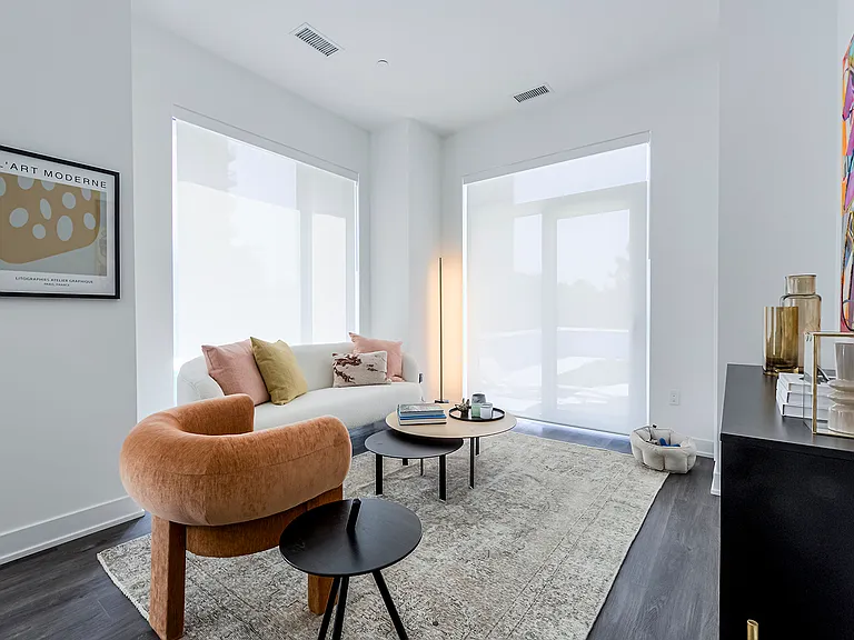 185 Enfield Pl — Photo 6