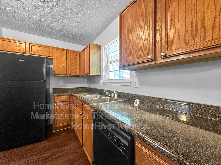 417 Kirkland Dr — Photo 11