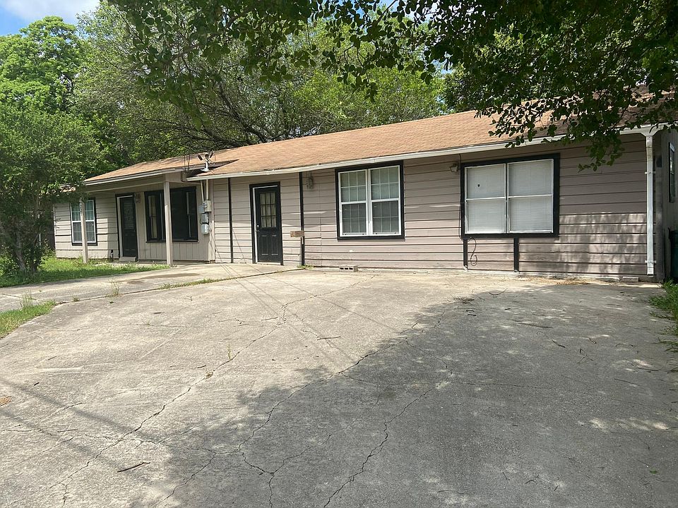 1st image of 221 Tampico St