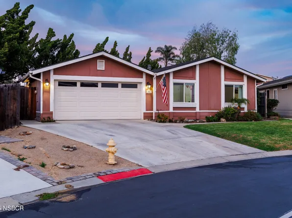 881 Greenacre Dr, Santa Maria, CA 93455