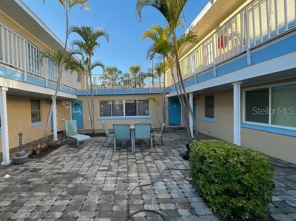 90 144th Ave APT 7, Madeira Beach, FL 33708