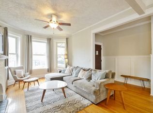 2100 W Addison St #1, Chicago, IL 60618