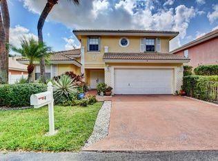 4 Valencia Dr, Boynton Beach, FL 33436