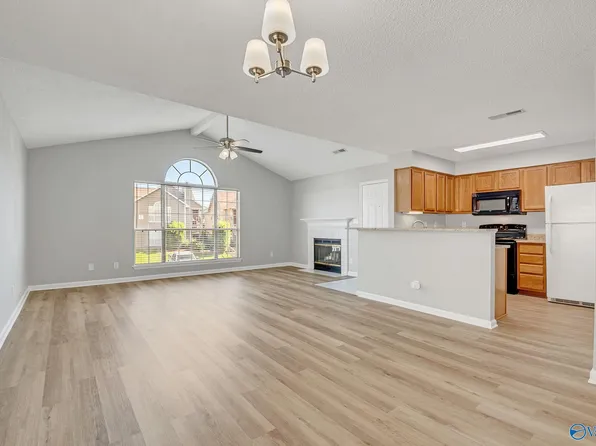 309 Waters Edge Ln Unit 8, Madison, AL 35758