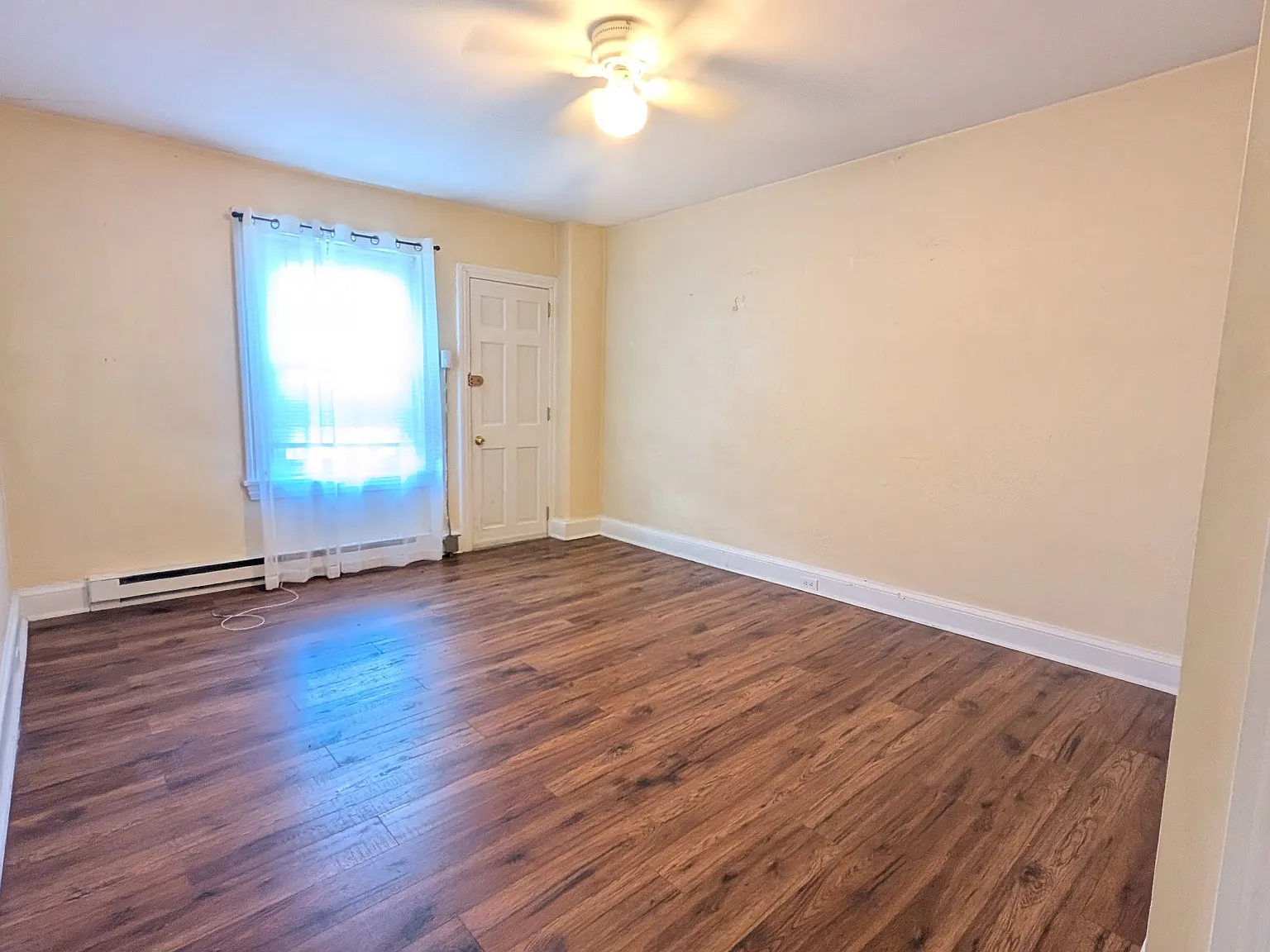 2 bed, 1100 sqft, $1,450 — Photo 4
