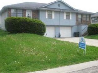 3900 SW 8th Street Ter, Blue Springs, MO 64015