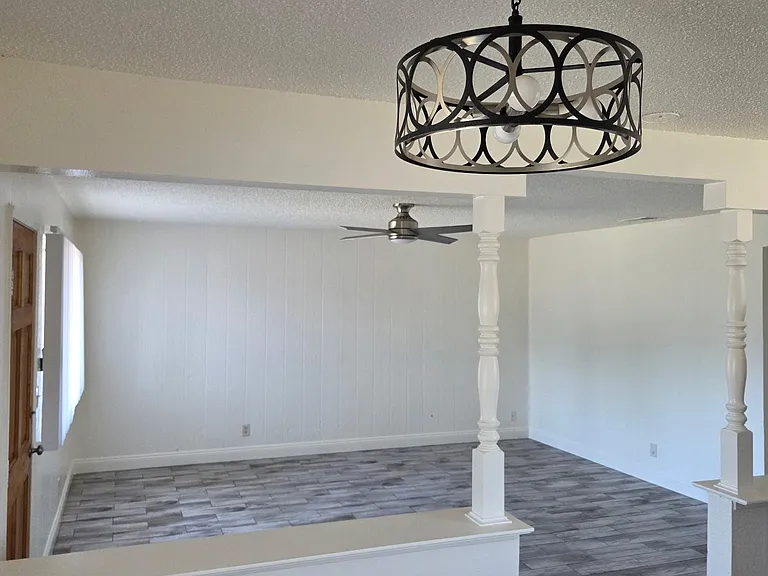 325 Jubilee Way — Photo 6