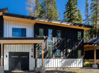 21164 Donner Pass Rd, Soda Springs, CA 95728