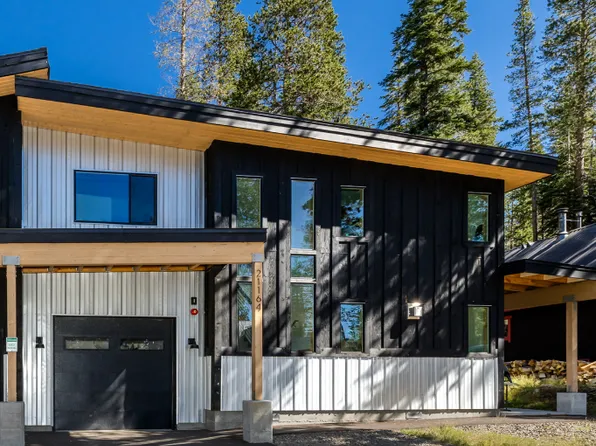 21164 Donner Pass Rd, Soda Springs, CA 95728