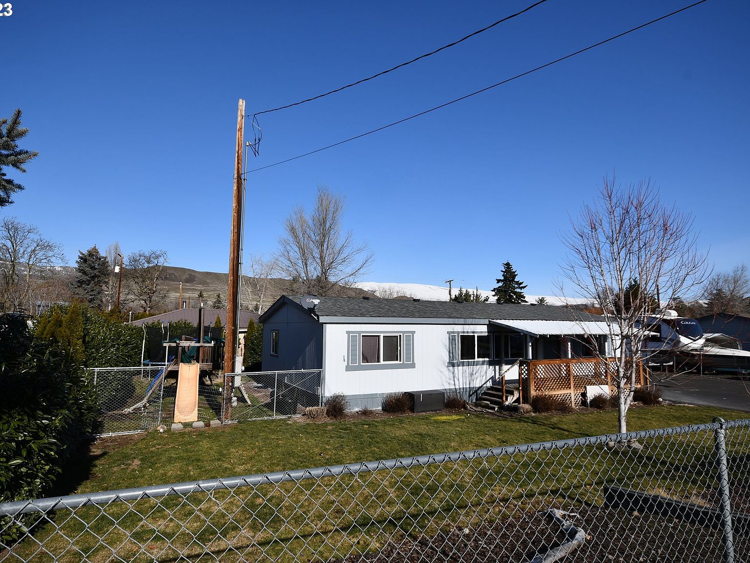 1057 Chenowith Loop Rd W, The Dalles, OR 97058 | Zillow